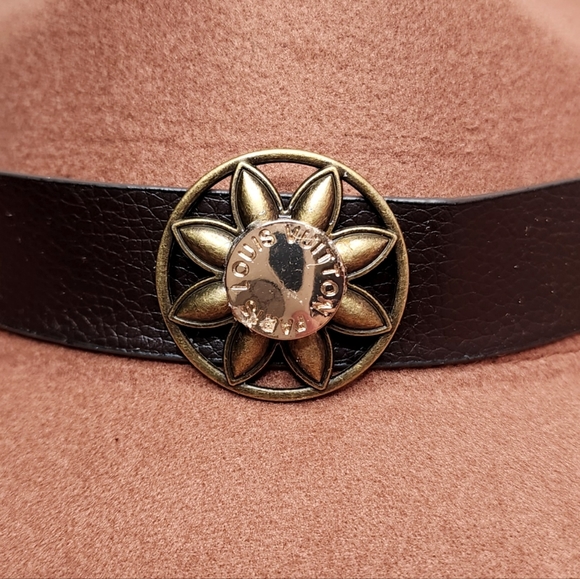 Tan Premium Felt Fedora Hat w/Removable Hat Band Adorned w/LV Embossed Button - Picture 6 of 9